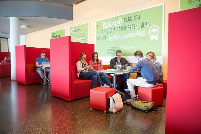 Durchstarten an der SRH Hochschule Heidelberg: Rund 40 Bachelor- und Masterstudiengängen werden angeboten.