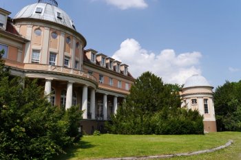 Medical School Berlin von außen