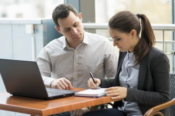 Studentin und Dozent